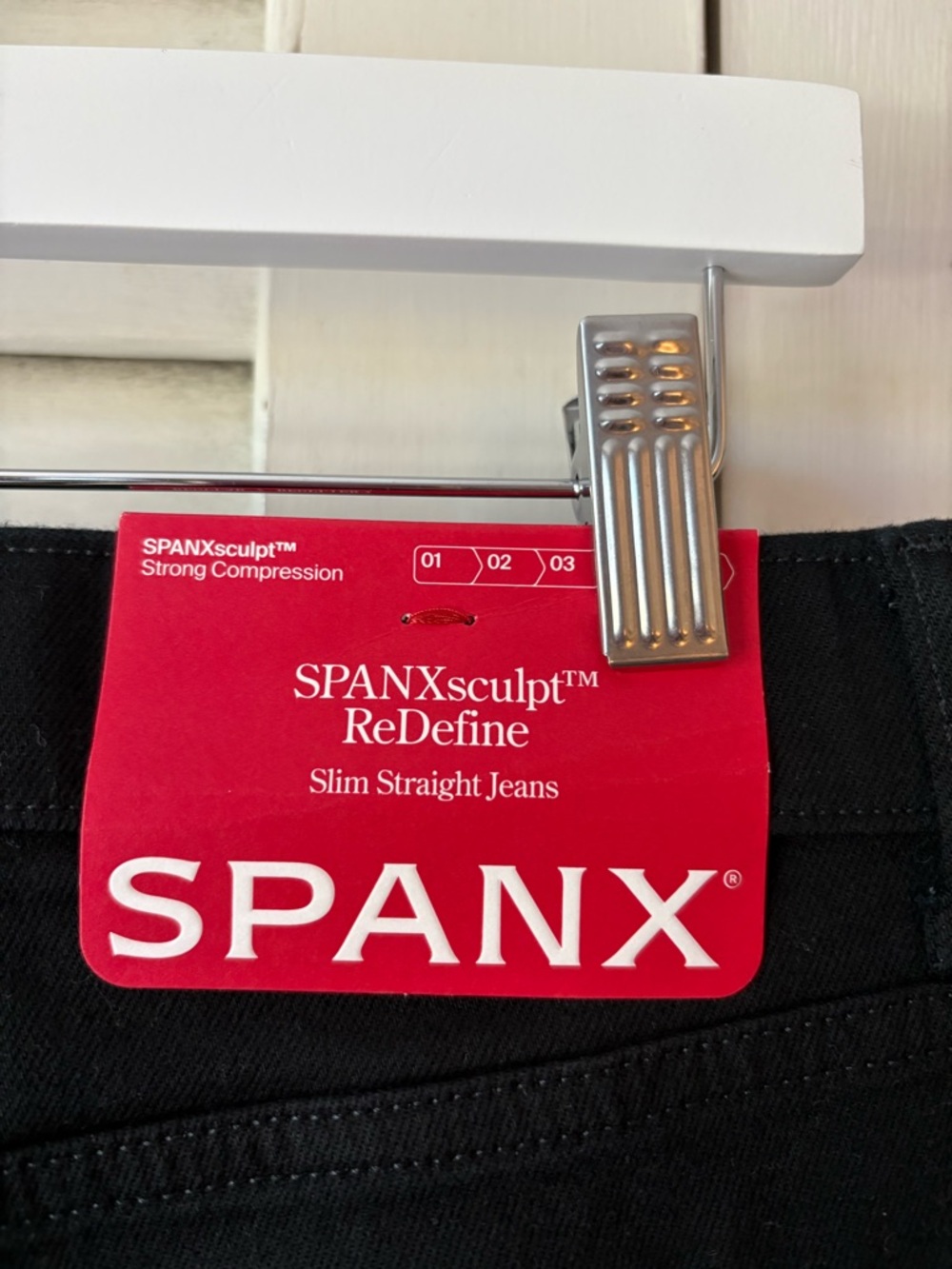 NWT SPANX Straight Leg Jeans Black Hadlock Wash Size 14 Tummy Control - Picture 4 of 7